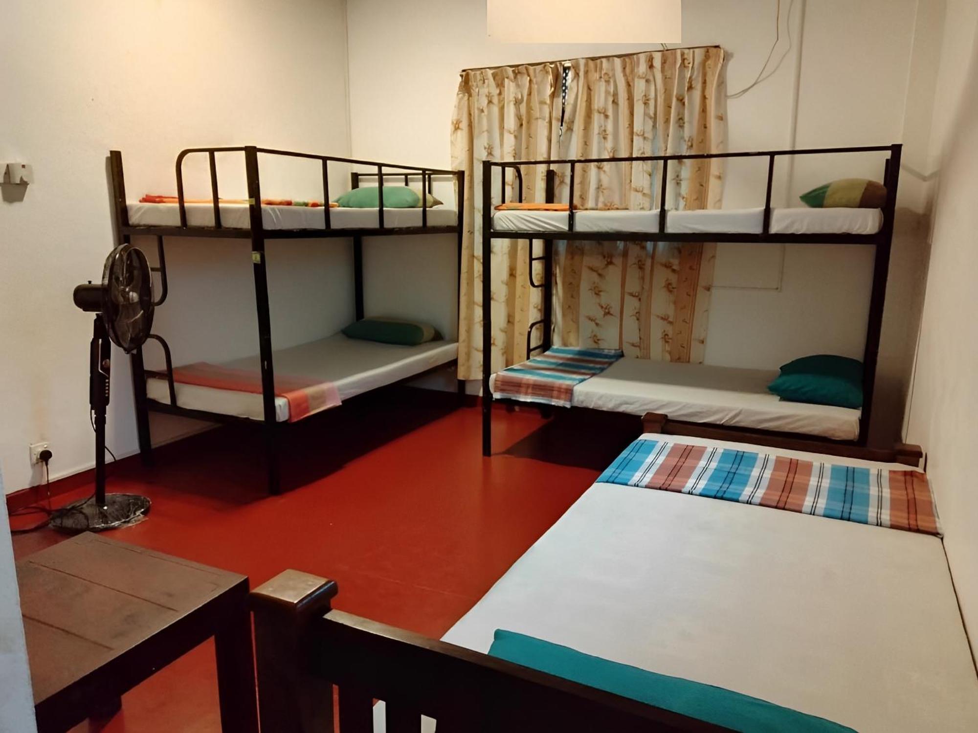 Mixed Dormitory Room